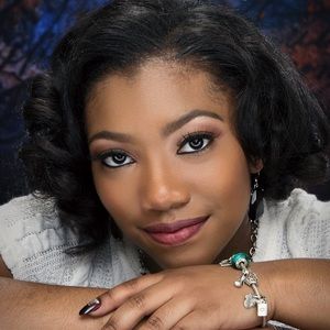 Meet your Posher, Delisa